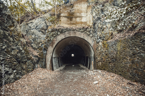 トンネル 廃線