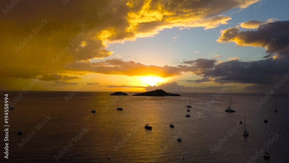 Fototapeta premium coucher de soleil dans les caraïbes