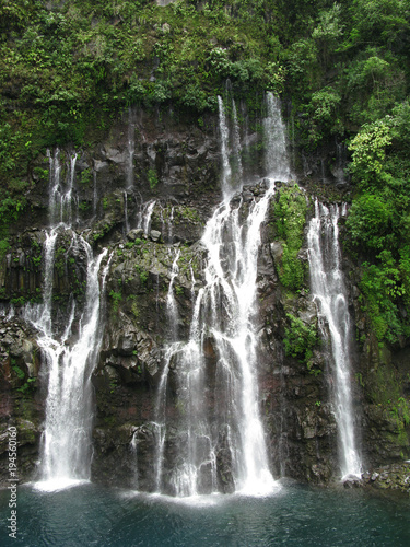 Saint Joseph / La Reunion: The impressive Grand Galet Falls at the Langevin river