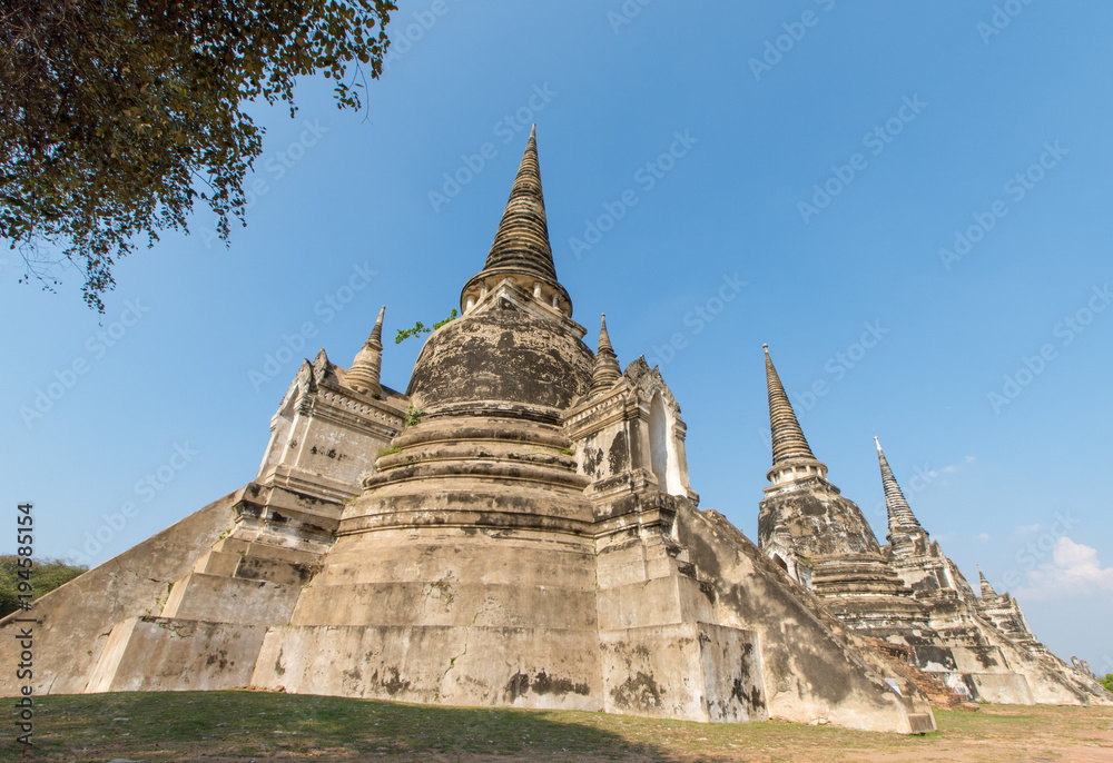 Fototapeta premium タイ・アユタヤ・遺跡・ワット・プラ・シーサンペット