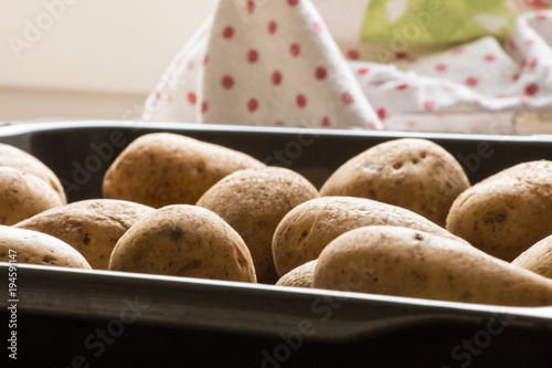 Kartoffeln auf Backblech - Küche photo