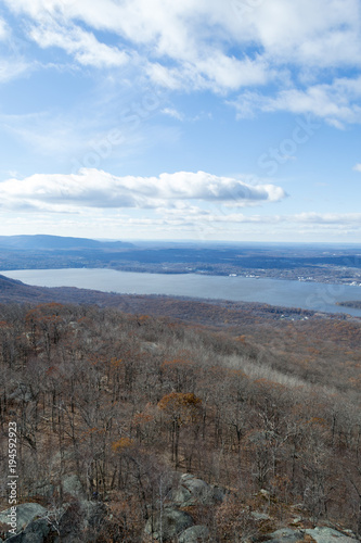 Scenic view of the Hudson Valley © rmbarricarte