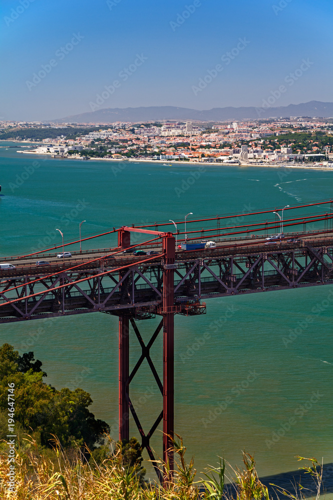 Naklejka premium Skyline of Lisbon with Ponte 25 Abril, Portugal