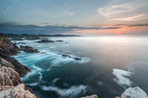 the sunsets in the sea of the coasts and beaches of Galicia and Asturias have nothing to envy to other parts of the world, where the spectacular colors of the clouds, rainbows, rays of light, natural 