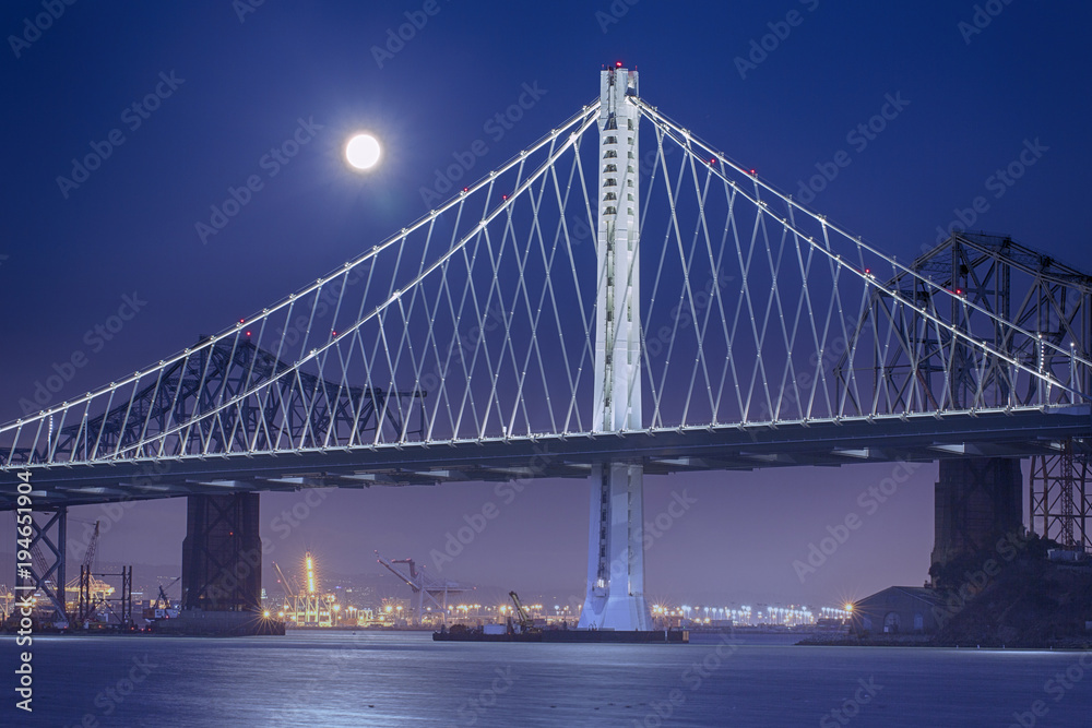 Naklejka premium Bay Bridge At Night With Full Moon