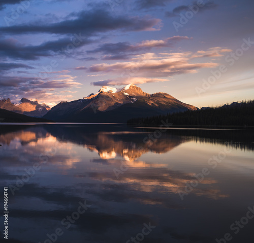 A stunning sunset over Maligne Lake of Jasper National Park © Jesse