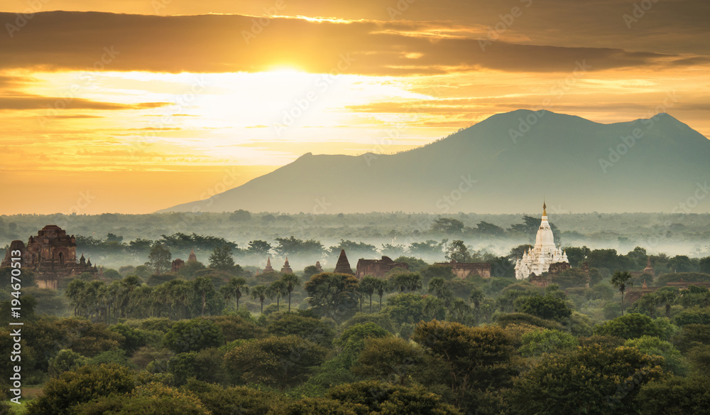 BAGAN Sunrises with mountain and ancient temples, mandalay, Myanmar