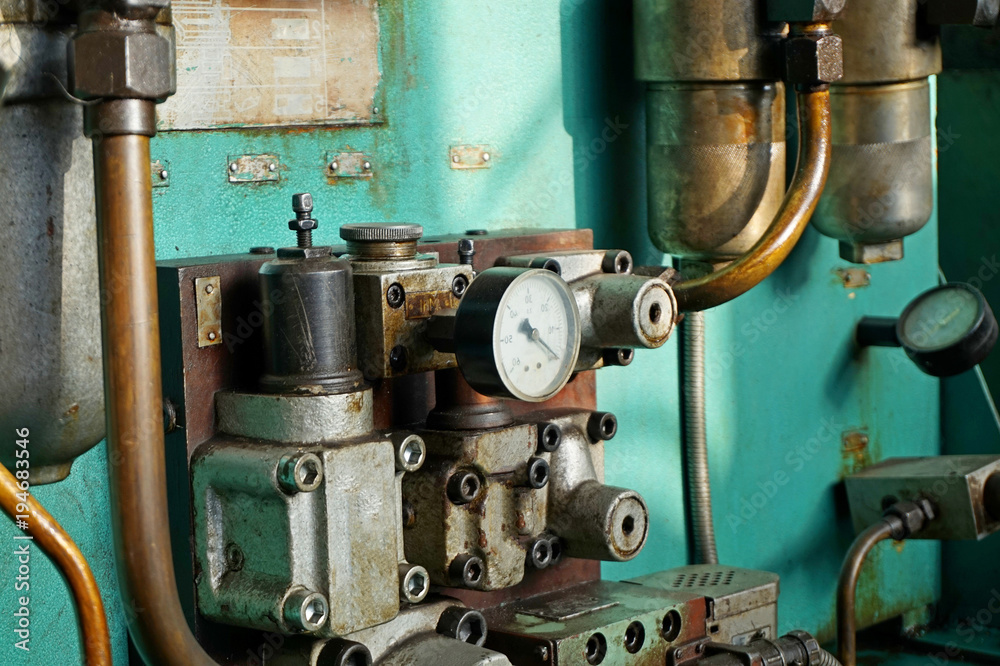 Electric drive of management of a hydraulic maslostantsiya for operation of machines and the equipment, for processing of products in mechanical engineering and the industry. Electric drive of management of a hydraulic maslostantsiya for operation of machines and the equipment, for processing of products in mechanical engineering and the industry.