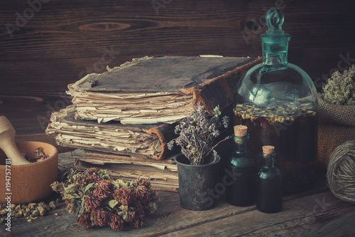 Tincture bottles, assortmen...