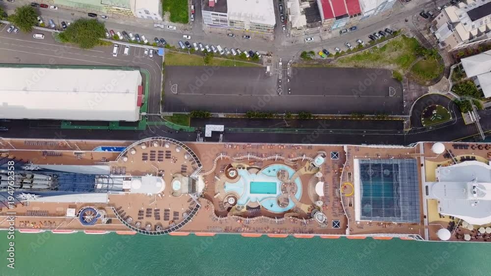 bateau de croisière dans les caraîbes