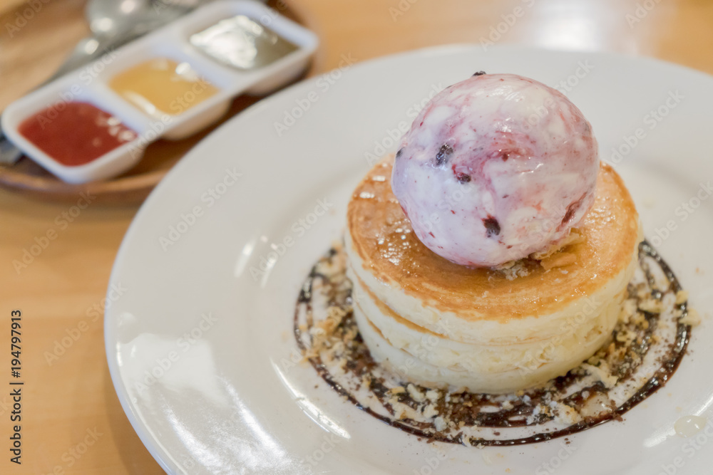 pancakes with ice cream pancakes with ice cream