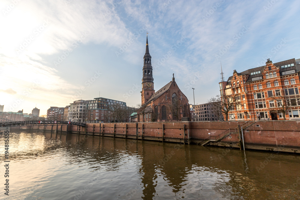 Kirche Sankt Katharinen in der Speicherstadt in Hamburg