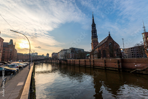 Kirche Sankt Katharinen in der Speicherstadt in Hamburg photo