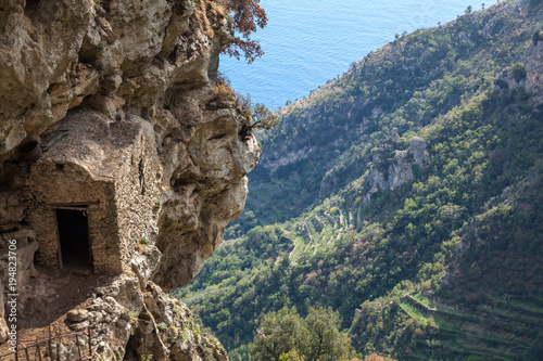 Obraz na płótnie Part of Sentiero degli dei (Path of the Gods) from Agerola to Positano village w salonie