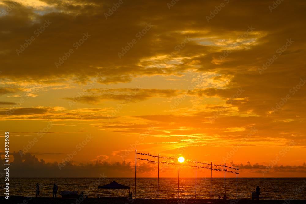 Obraz premium Golden sunset over the Black Sea