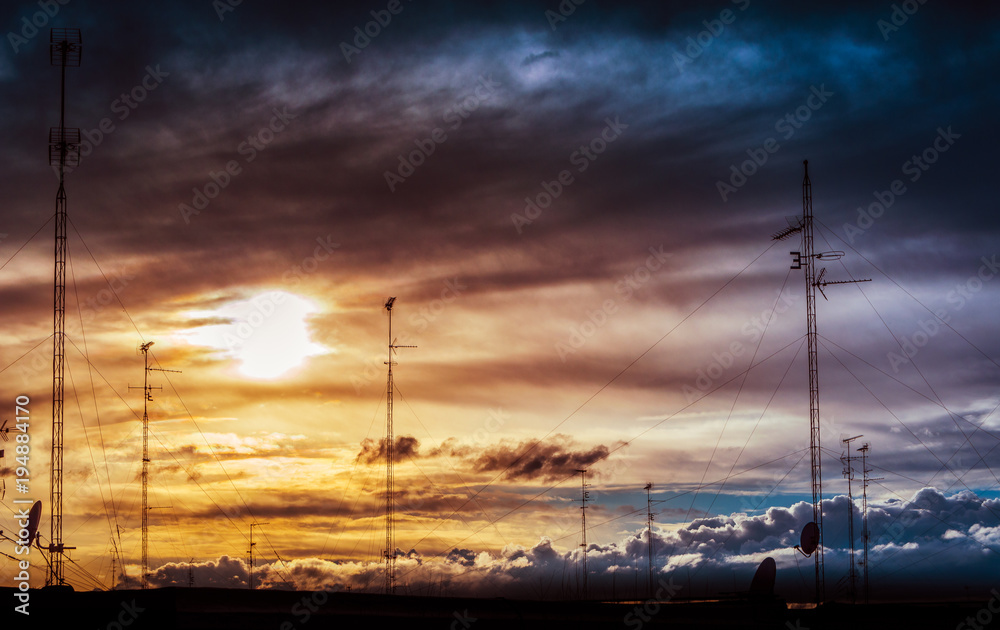 Naklejka premium Analogical sunset