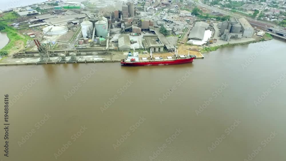 Cement plant rivalry in Douala bay Cement plant rivalry in Douala bay