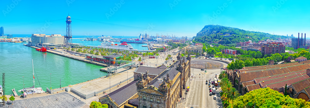 Panorama from the monument to Christopher Columbus on the Barcel