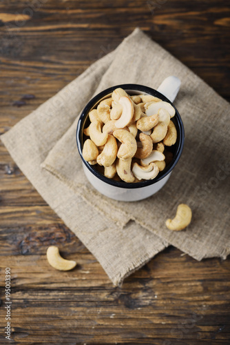 Sald cashew nuts