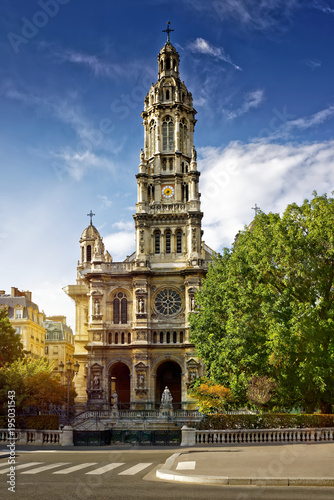 Photography Eglise de la Sainte - Trinite, Paris, France