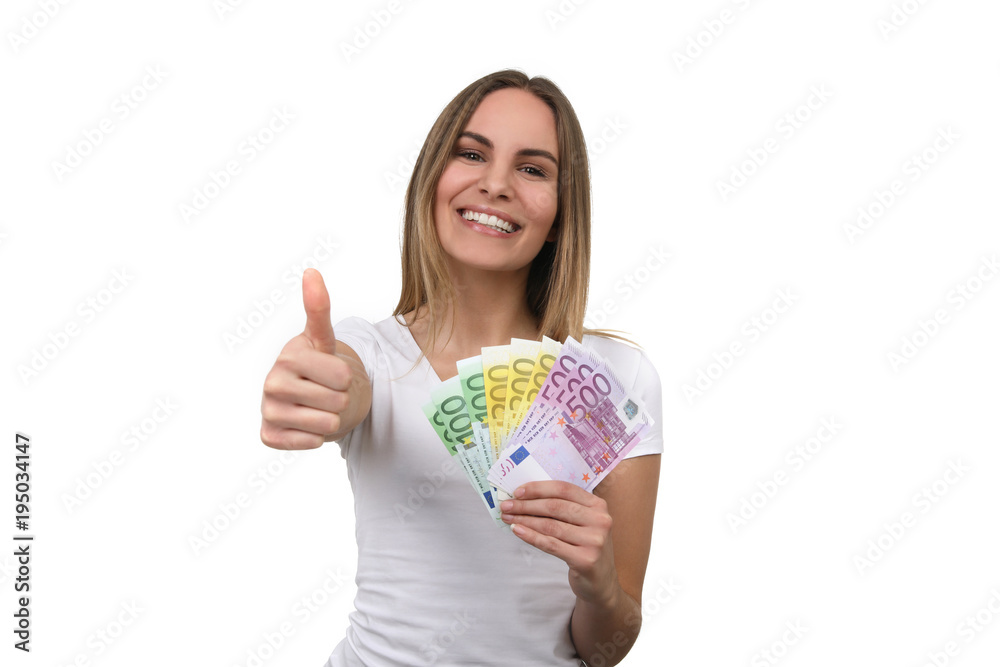 Hübsche blonde Frau lacht Daumen hoch und hält Geldscheine in der Hand Hübsche blonde Frau lacht Daumen hoch und hält Geldscheine in der Hand