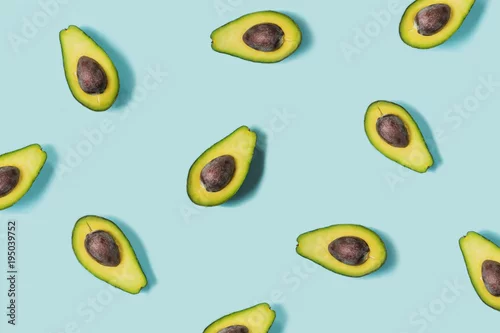 Obraz połówki awokado; widok z góry