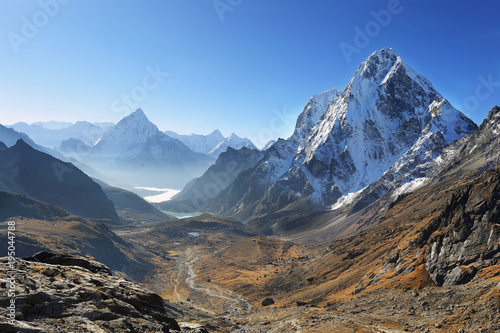 Obraz na płótnie Ama Dablan and Cholatse peaks from Dzongla, Chola Pass, Nepal