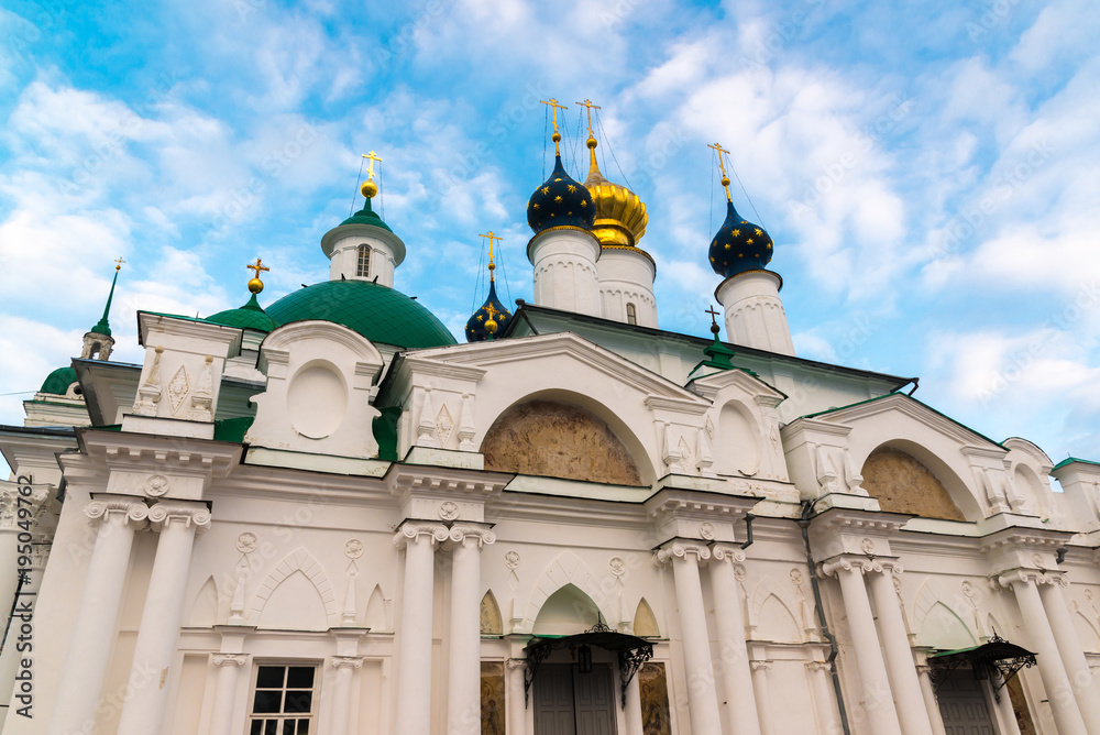 Fototapeta premium Cathedrals Spaso Yakovlevsky Dimitriev Monastery in a Rostov Veliky, Russia