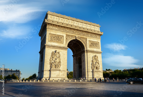 Arc de Triomphe © Givaga