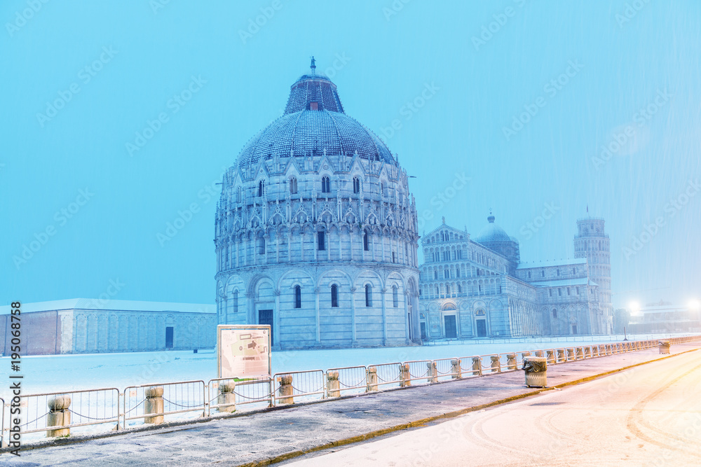 Fototapeta premium PISA, ITALY - MARCH 1, 2018: Square of Miracles with snow on a winter morning. Last snowfall had been in 2010