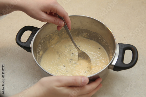 Wallpaper Mural preparing muffin Torontodigital.ca