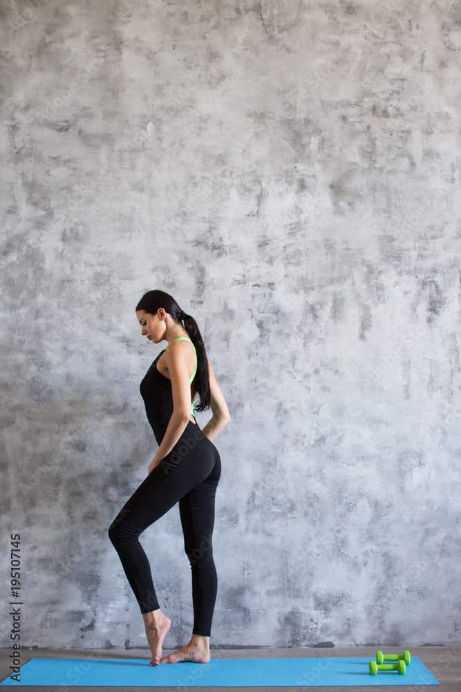 Fototapeta premium Athletic sporty slim woman.