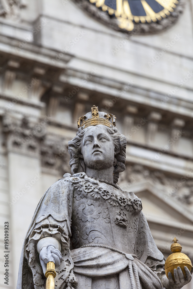 Monument to Queen Anne in front of the St Paul's Cathedral, London, United Kingdom