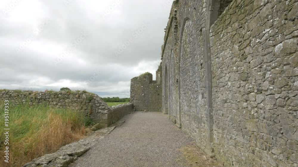 Rock of Cashel's exterior walls Rock of Cashel's exterior walls