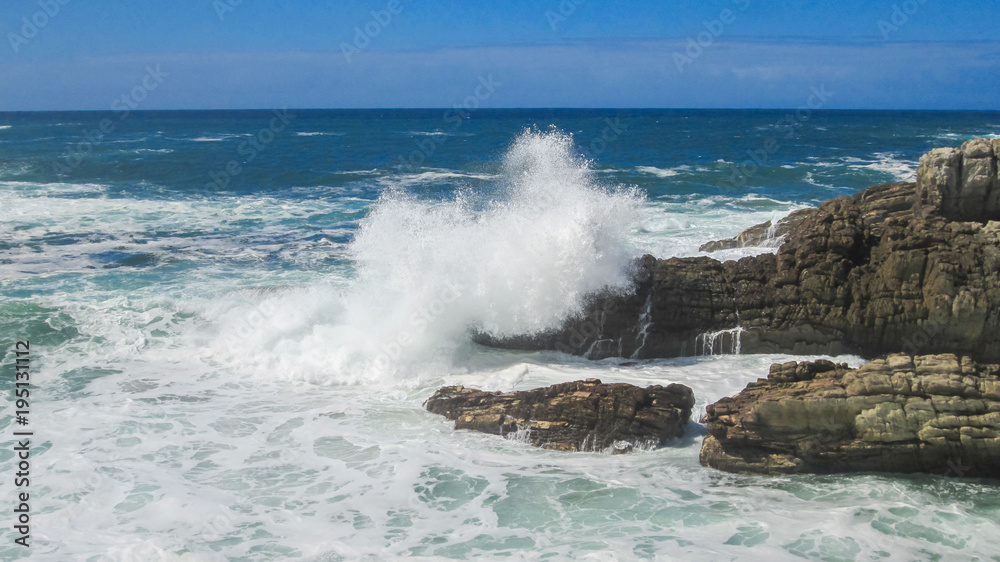 crushing waves on stonecoast