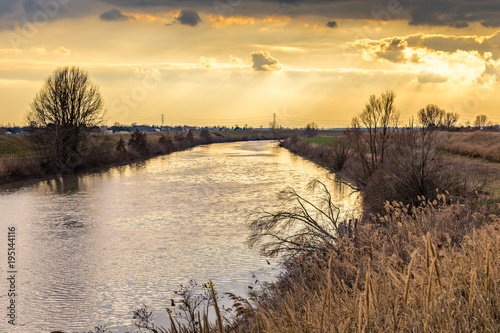 Fototapeta Naklejka Na Ścianę i Meble -  sunset on river