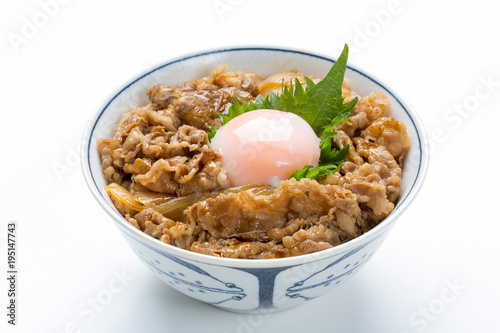 半熟卵入り牛丼