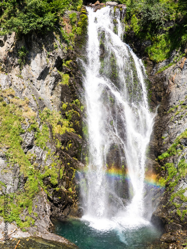 Fototapeta Naklejka Na Ścianę i Meble -  Rainbow colors in the waterfall