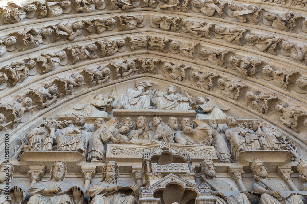 Sculpted tympanum of the Last Judgment over the entrance of the Notre-Dame de Paris