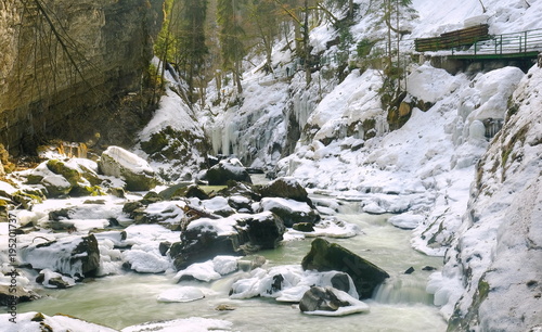 Breitachklamm tiefe Schlucht photo