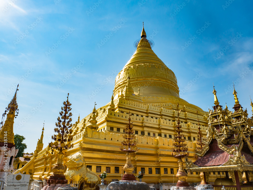 Fototapeta premium バガンの遺跡