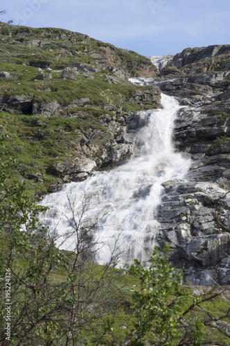 Cascade près de Låktatjåkka