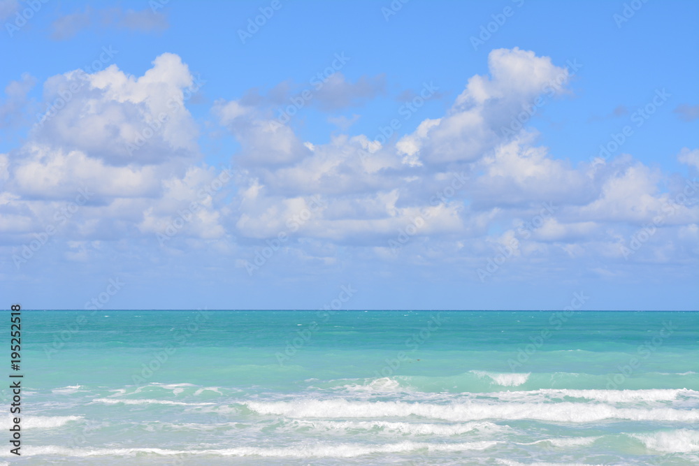horizonte en la playa cubana