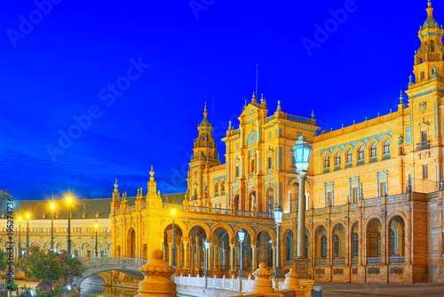Spain Square (Plaza de Espana)is a square in the Maria Luisa Par