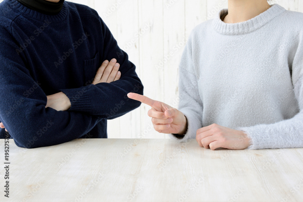 男女の喧嘩 Stock Photo Adobe Stock