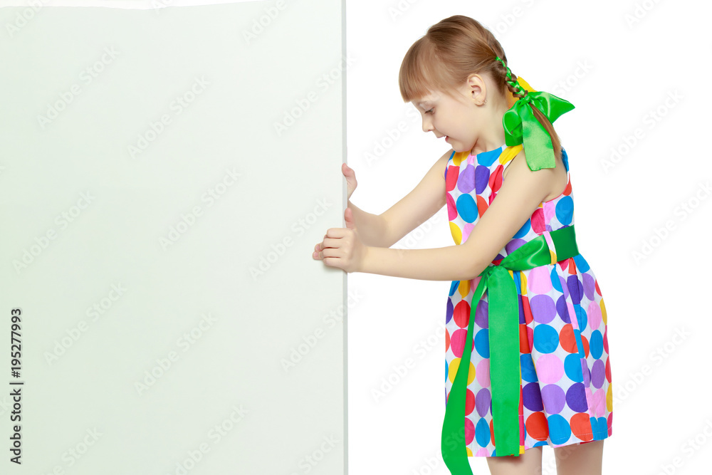 Girls looks because of the white obstacle.