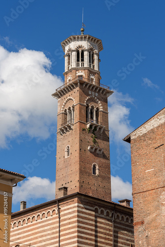 Torre dei Lamberti - Lamberti Tower - Piazza Erbe - Verona Italy