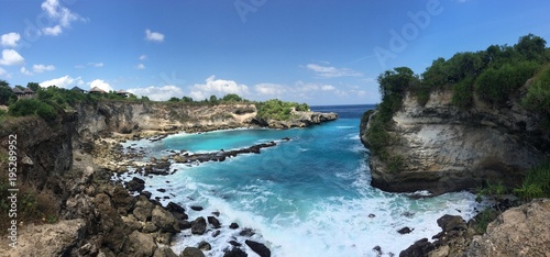 Blue Lagoon in Nusa Ceningan (Bali) photo