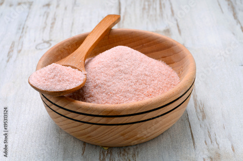 Himalayan pink crystal salt