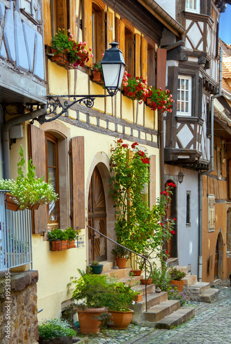 Fototapeta Naklejka Na Ścianę i Meble -  Eguisheim. Maisons à colombages, Alsace, Haut Rhin. Grand Est